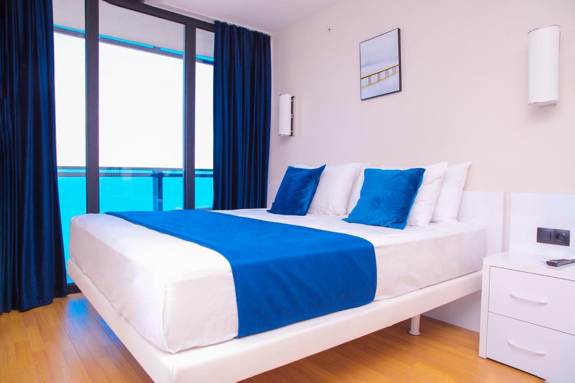 Luxury Beach Front Hotel Batoumi Extérieur photo