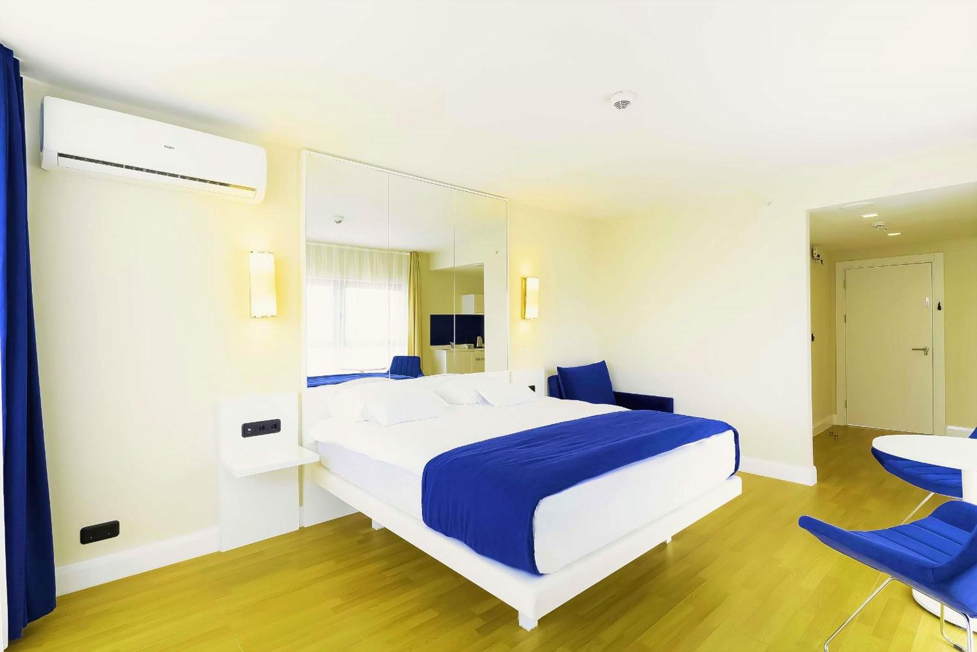 Luxury Beach Front Hotel Batoumi Extérieur photo
