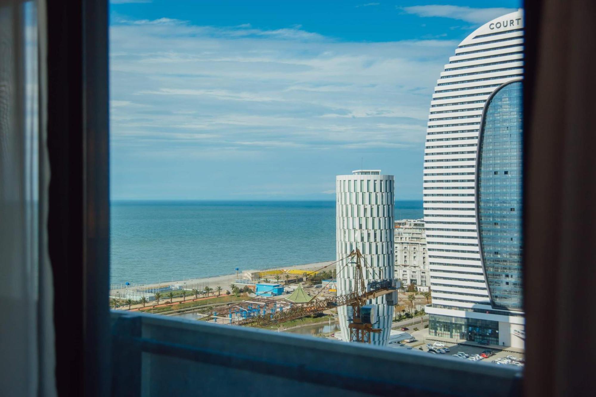 Luxury Beach Front Hotel Batoumi Extérieur photo