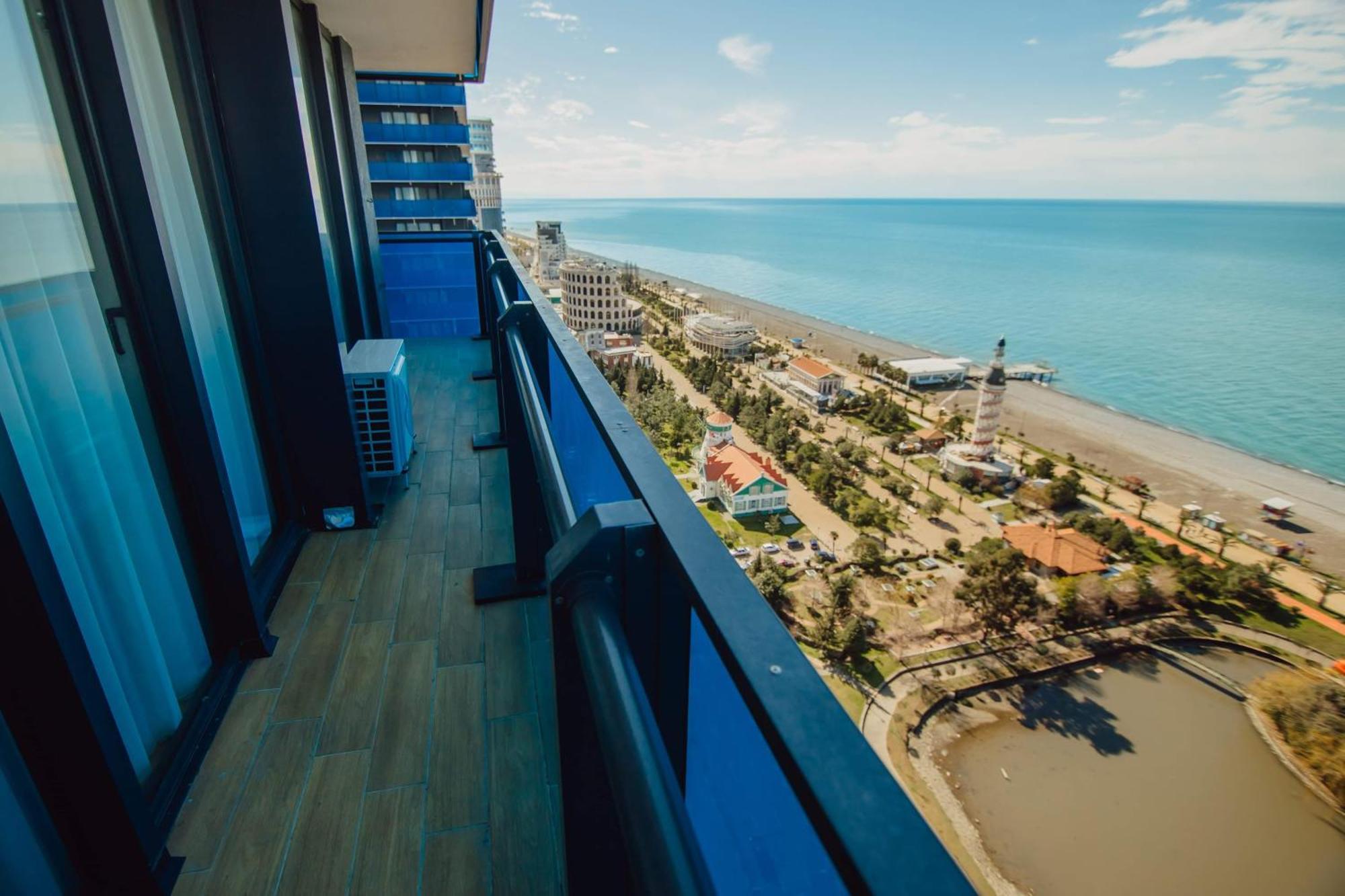 Luxury Beach Front Hotel Batoumi Extérieur photo