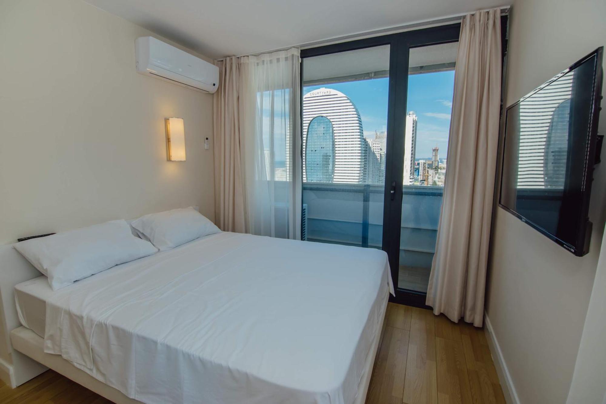 Luxury Beach Front Hotel Batoumi Extérieur photo