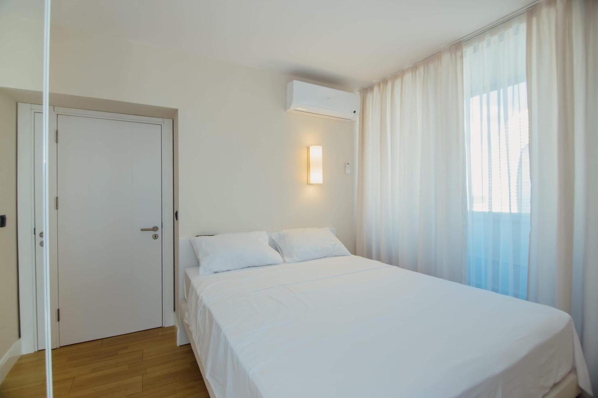 Luxury Beach Front Hotel Batoumi Extérieur photo